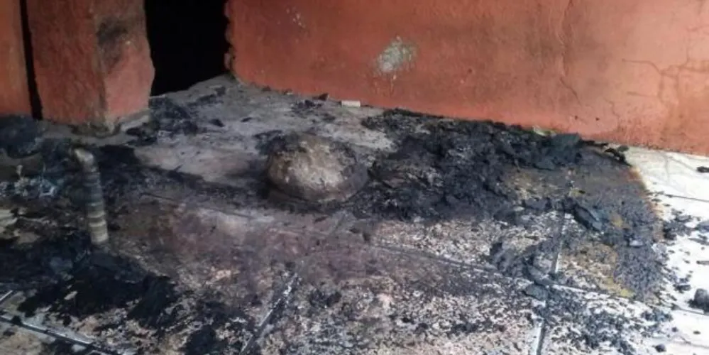Imagem ilustrativa da imagem Casa de gremista acusado de racismo é incendiada