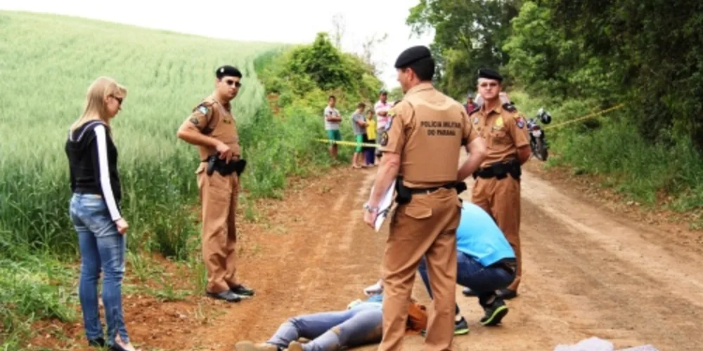 Imagem ilustrativa da imagem Mulher é morta na frente do filho com tiro no peito