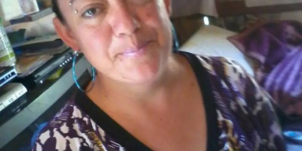 Imagem ilustrativa da imagem Mulher presa por tráfico de drogas passa mal e morre