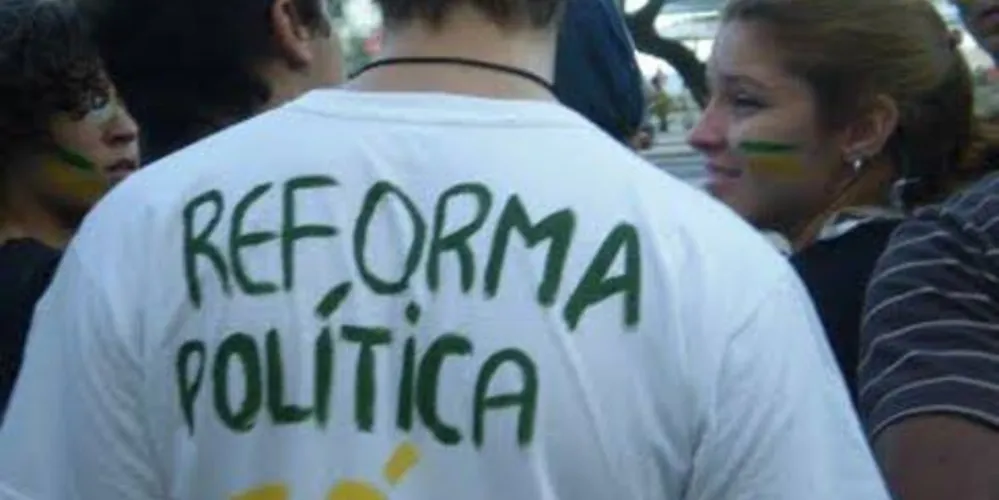 Imagem ilustrativa da imagem Termina hoje plebiscito pela internet sobre reforma política