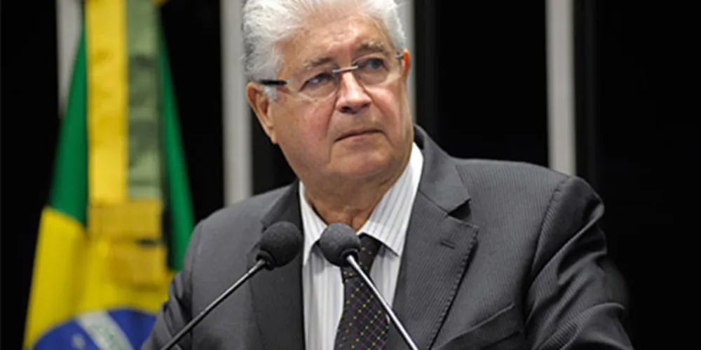 Imagem ilustrativa da imagem TRE-PR suspende site da campanha de Roberto Requião