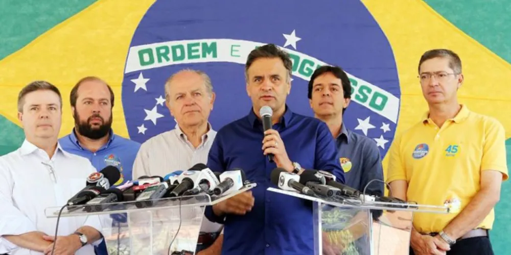 Imagem ilustrativa da imagem Virada de Aécio tem 'ajuda' de redes sociais e WhatsApp