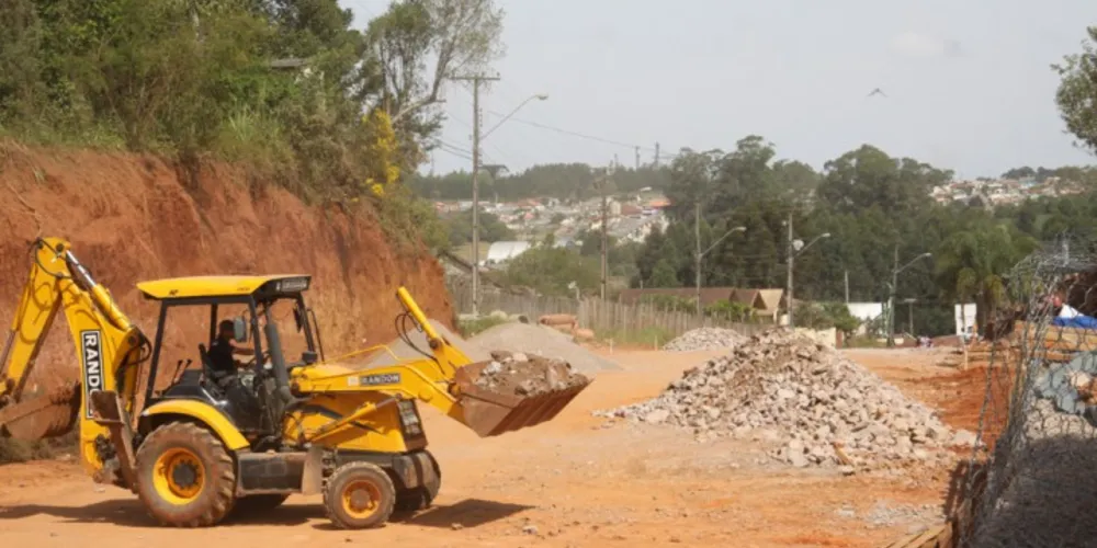 Imagem ilustrativa da imagem Avenida em Castro recebe investimento de R$ 1,23 milhão