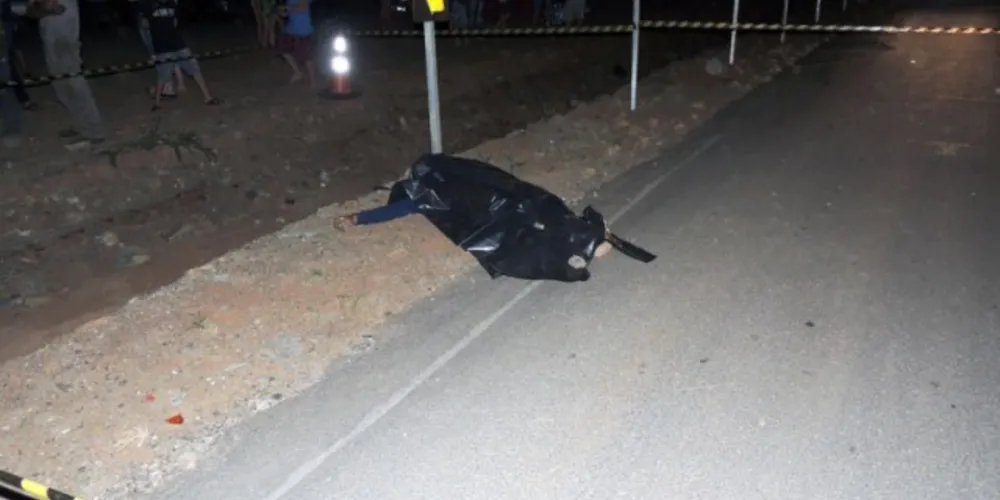 Imagem ilustrativa da imagem Motorista foge após matar pedestre atropelado na BR-373