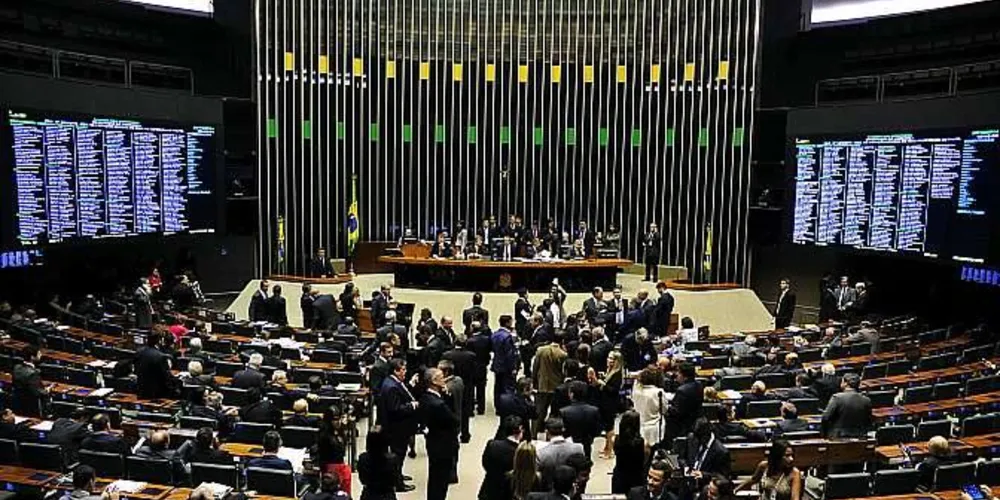 Imagem ilustrativa da imagem Câmara aprova derrubada do decreto de Dilma