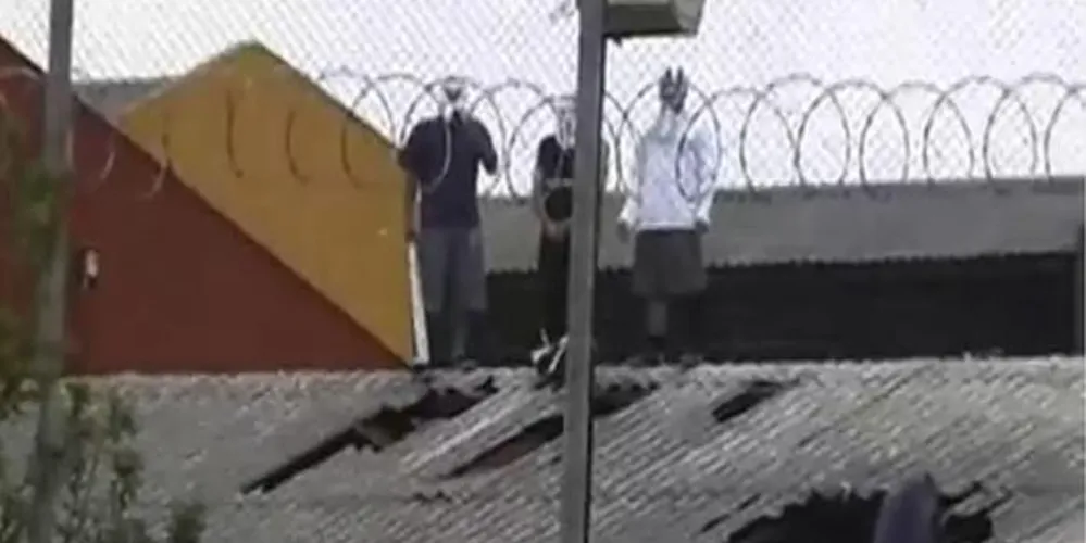 Imagem ilustrativa da imagem Governo adota novas medidas para conter motins