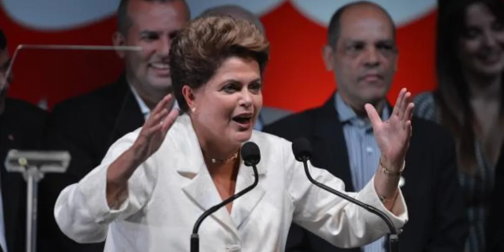 Imagem ilustrativa da imagem Reeleita, Dilma passa a manhã no Palácio da Alvorada