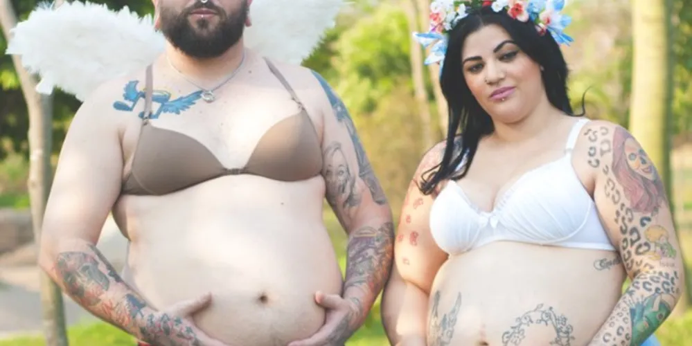 Imagem ilustrativa da imagem Tatuador vira 'fada do bacon' em ensaio fotográfico 