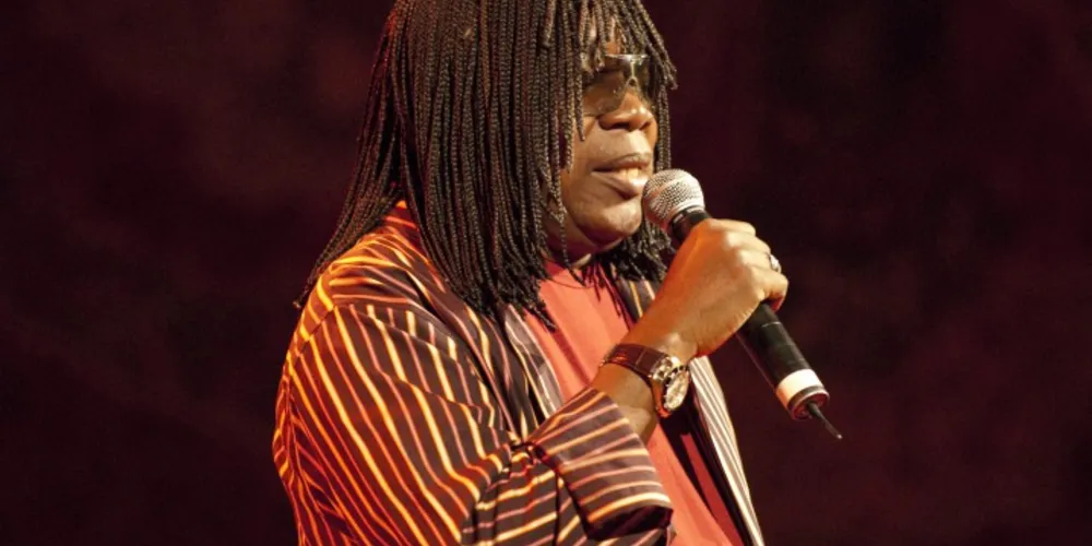 Imagem ilustrativa da imagem Milton Nascimento permanece internado em São Paulo