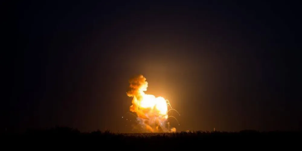 Imagem ilustrativa da imagem Foguete explode seis segundos após lançamento, informa Nasa