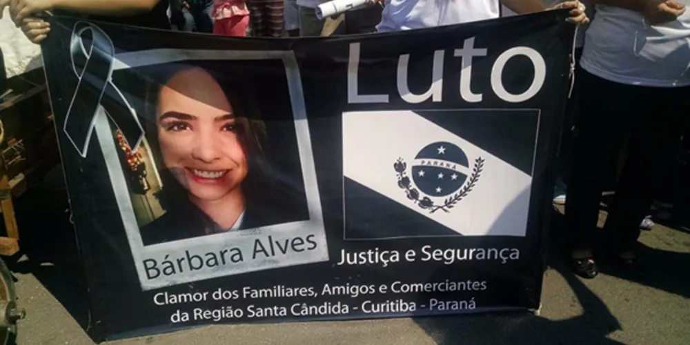 Imagem ilustrativa da imagem Familiares homenageiam garota morta em tiroteio