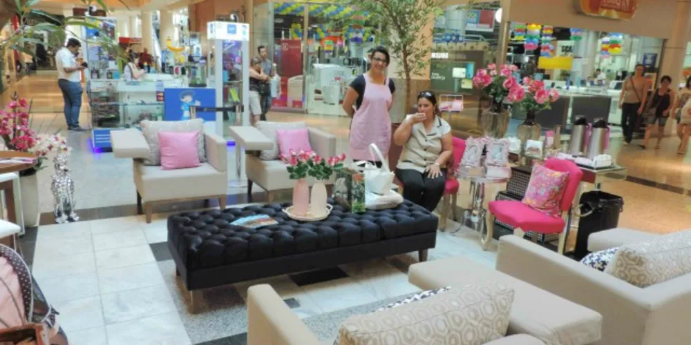 Imagem ilustrativa da imagem Shopping oferece ‘Pausa para o Chá’ durante Outubro Rosa