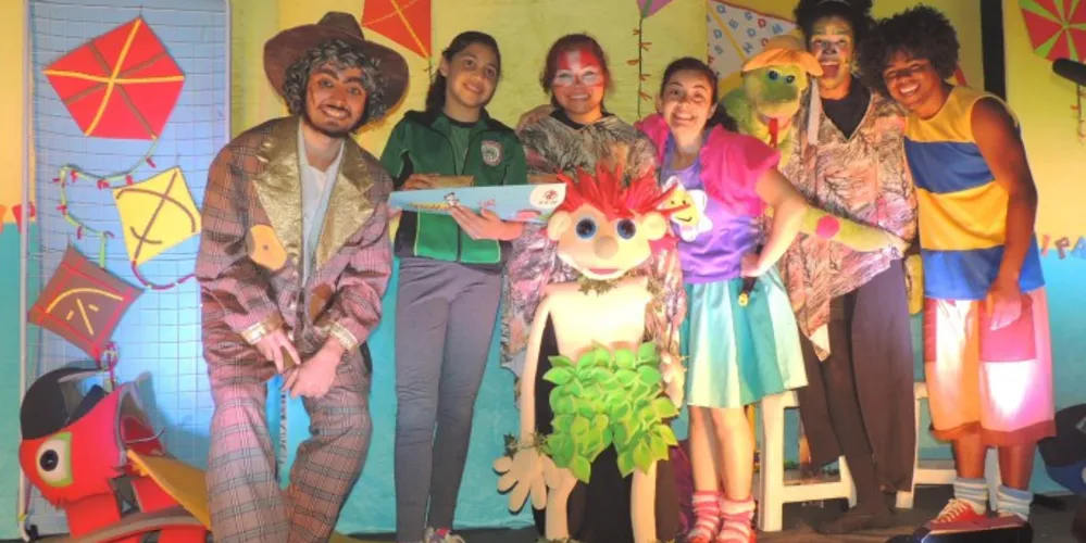 Imagem ilustrativa da imagem Espetáculo teatral diverte e ensina crianças de Jaguariaíva