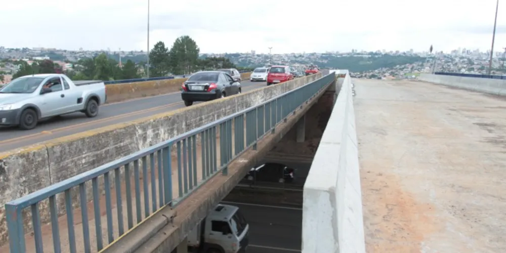 Imagem ilustrativa da imagem Motorista foge após atropelar homem no viaduto Santa Paula