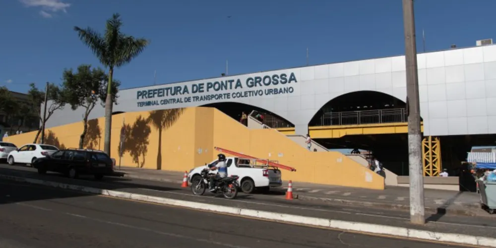 Imagem ilustrativa da imagem Câmara adia encampação dos terminais de ônibus