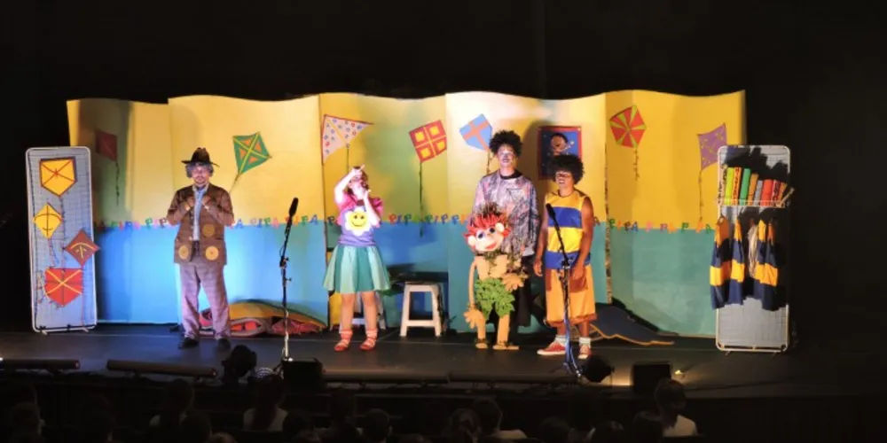 Imagem ilustrativa da imagem ‘Estrada para a Cidadania’ apresenta teatro em PG