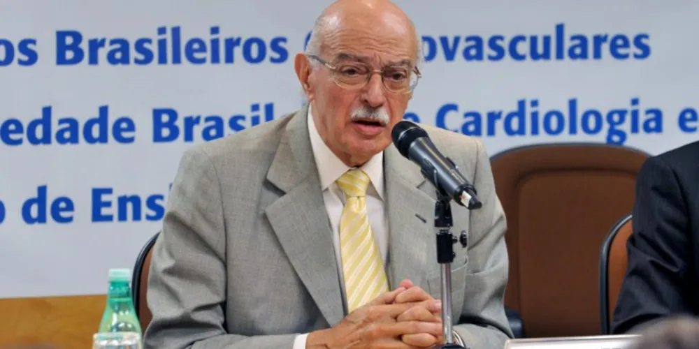 Imagem ilustrativa da imagem Aos 85 anos, morre ex-ministro da Saúde Adib Jatene