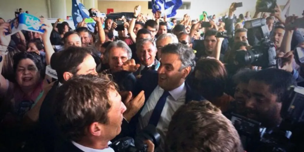 Imagem ilustrativa da imagem Após disputa pela presidência, Aécio Neves retorna ao Senado