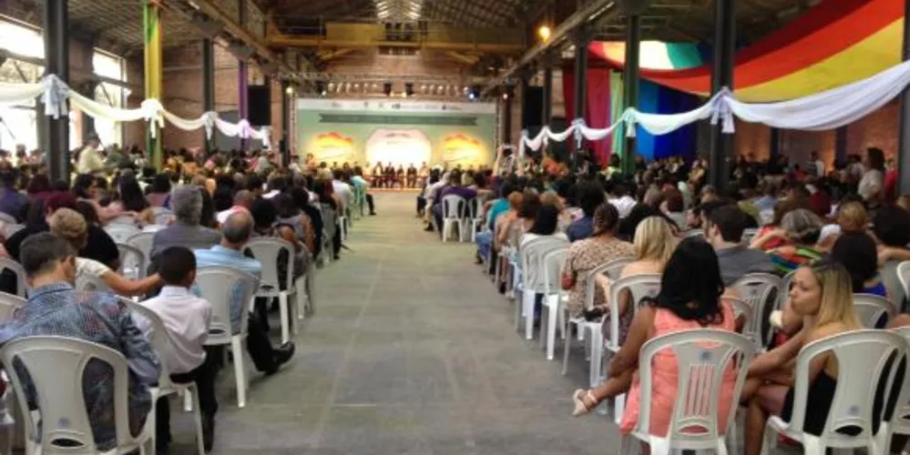 Imagem ilustrativa da imagem RJ celebra maior casamento homoafetivo do mundo