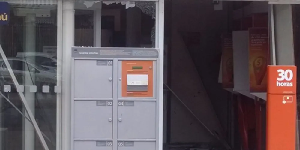 Imagem ilustrativa da imagem 'Gangue da Dinamite' explode caixas eletrônicos do Itaú
