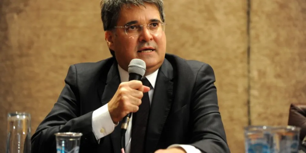 Imagem ilustrativa da imagem Governo reduz juros e multas para quitação de impostos