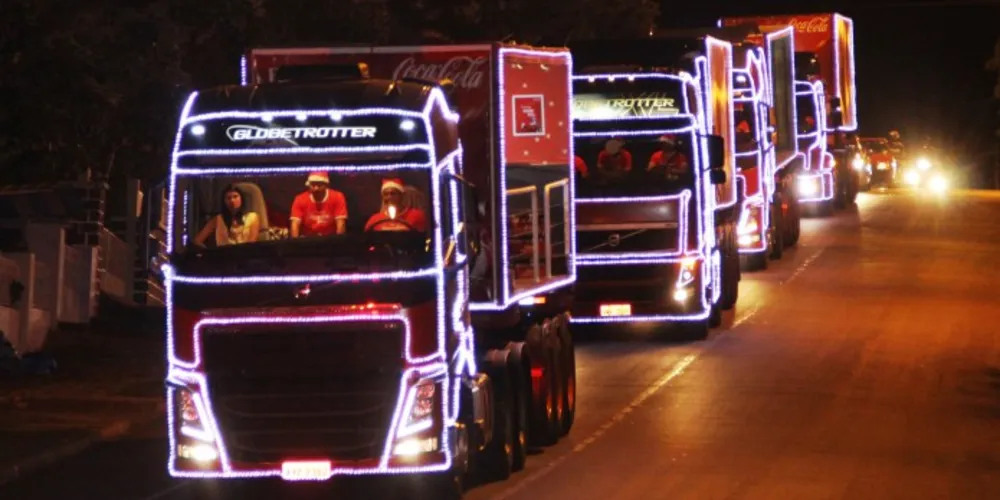 Imagem ilustrativa da imagem Caravana Iluminada de Natal encanta moradores de Irati