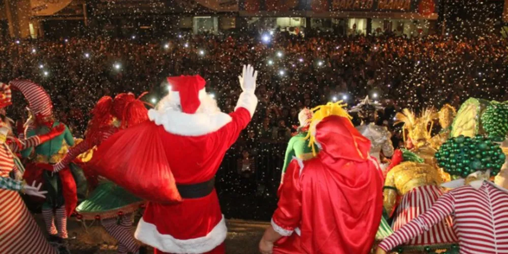Imagem ilustrativa da imagem Abertura da ‘Praça Encantada’ atrai 15 mil pessoas
