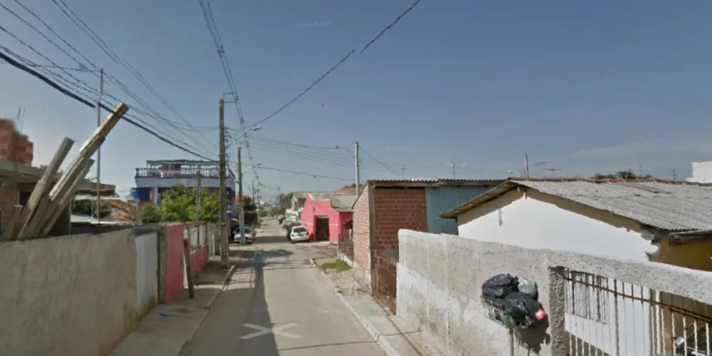 Imagem ilustrativa da imagem Homem morre com cerca de 30 tiros em Curitiba