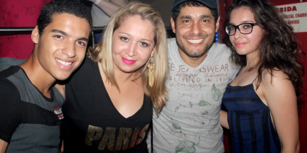 Imagem ilustrativa da imagem Veja quem curtiu a balada no Deck Club