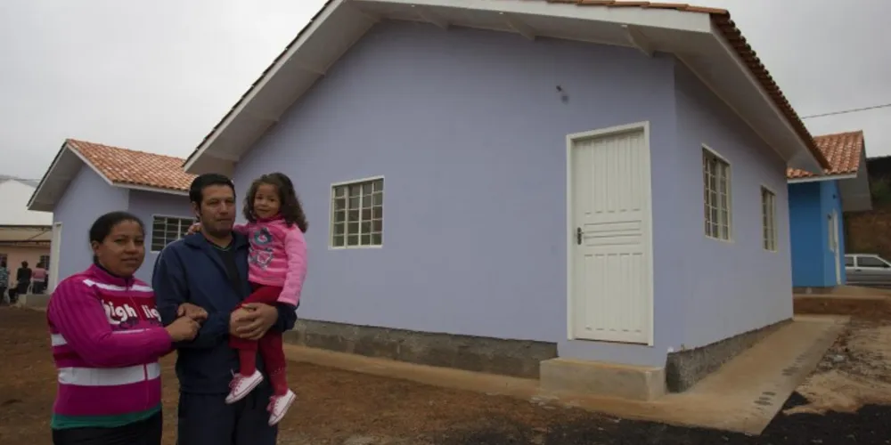 Imagem ilustrativa da imagem Casa própria é presente de Natal para 678 famílias