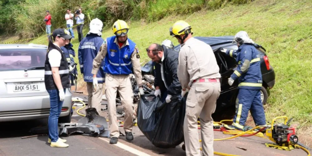 Imagem ilustrativa da imagem Acidente na BR-376 provoca a morte de três pessoas