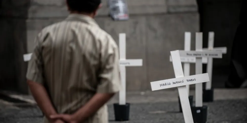 Imagem ilustrativa da imagem Policiais condenados pelo massacre do Carandiru seguem livres