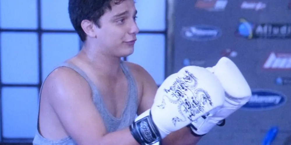 Imagem ilustrativa da imagem Gael diz a Jeff para desistir de lutar muay thai