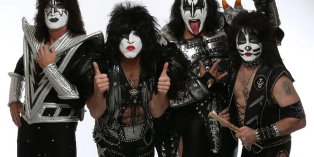 Imagem ilustrativa da imagem Ingressos para show do Kiss em Curitiba custam até R$ 1,1 mil