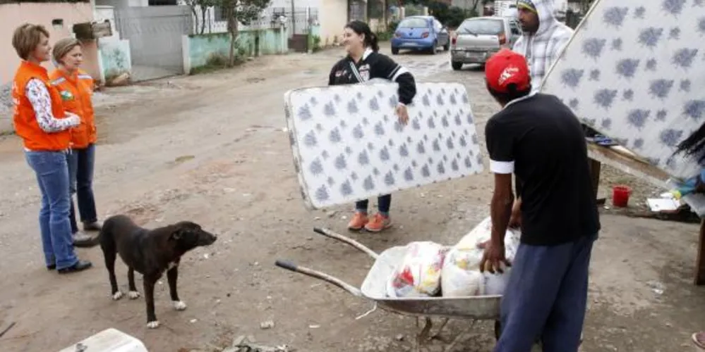 Imagem ilustrativa da imagem Umuarama recebe R$ 17 mi para atender afetados por chuvas