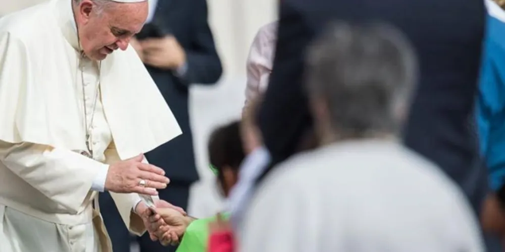 Imagem ilustrativa da imagem Papa pede a muçulmanos que condenem terrorismo