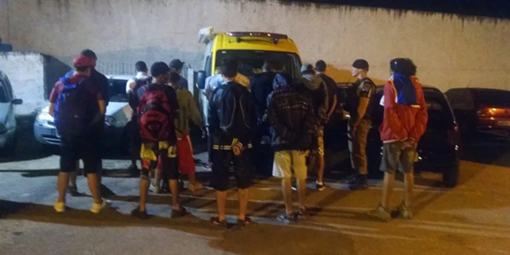 Imagem ilustrativa da imagem Operação antidrogas leva 60 pessoas para delegacia