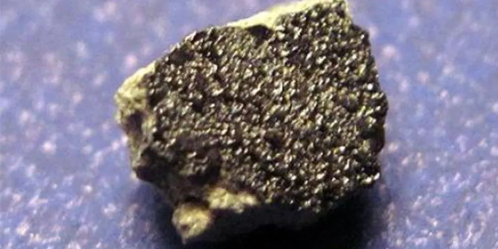 Imagem ilustrativa da imagem Geólogos descobrem substância orgânica em meteorito de Marte