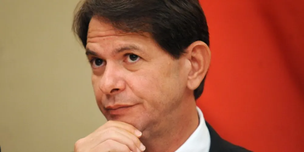 Imagem ilustrativa da imagem Ministro pretende discutia aplicação do Enem