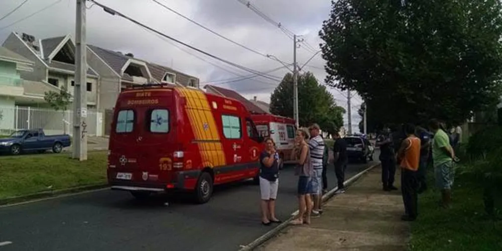 Imagem ilustrativa da imagem Sargento reage a assalto em ponto de ônibus e leva dois tiros