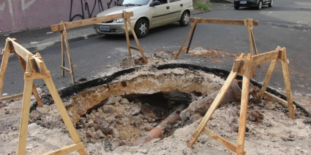 Imagem ilustrativa da imagem Secretaria de Obras prioriza recuperação de ruas em PG