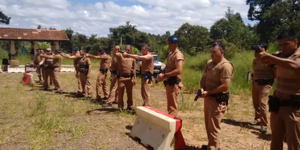 Imagem ilustrativa da imagem Policiais militares da 3ª CIPM concluem instrução de tiro