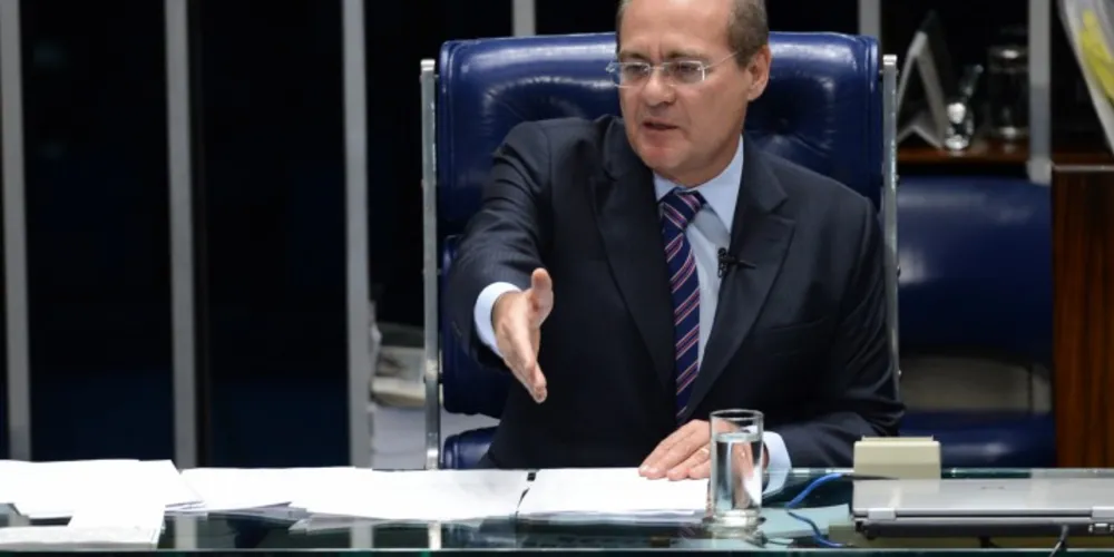Imagem ilustrativa da imagem PMDB indica Calheiros para disputar presidência do Senado