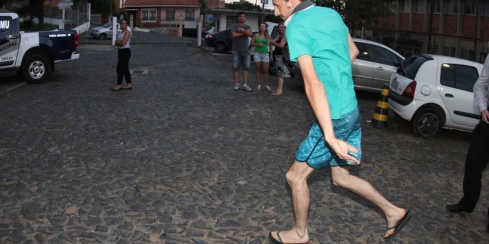 Imagem ilustrativa da imagem Suspeito da morte de personal trainer se entrega à polícia