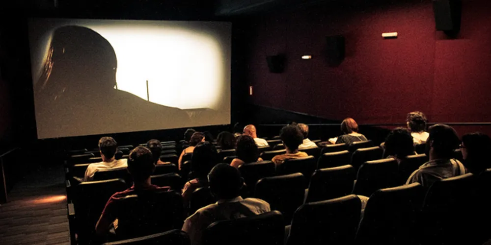 Imagem ilustrativa da imagem Público de cinema cresce, mas filmes nacionais perdem renda