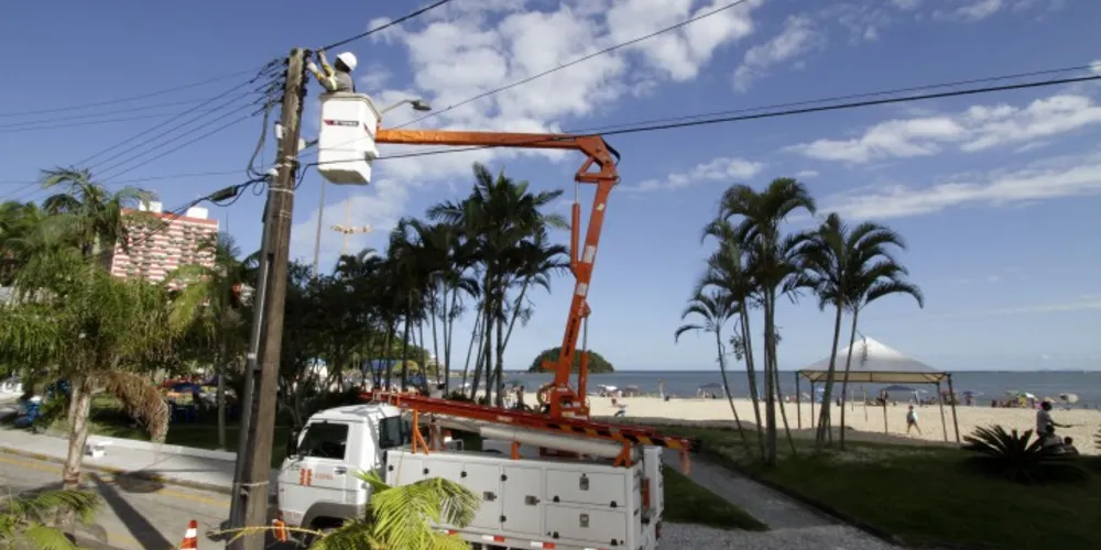 Imagem ilustrativa da imagem Litoral recebe R$ 85 milhões para melhoria da energia elétrica