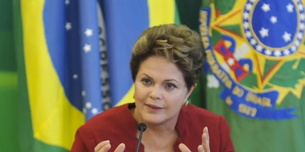 Imagem ilustrativa da imagem Dilma Rousseff se reúne com equipe de ministros nesta terça