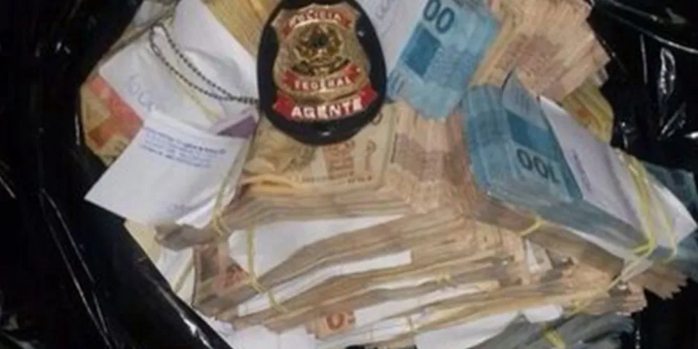 Imagem ilustrativa da imagem Justiça bloqueia R$ 118 mi de investigados na Lava Jato