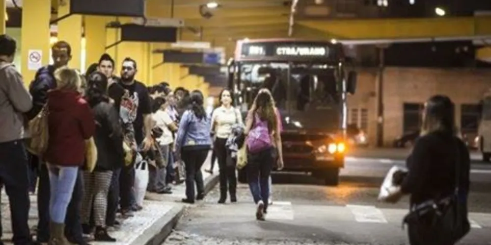 Imagem ilustrativa da imagem Ônibus voltam a circular na região Leste de Curitiba