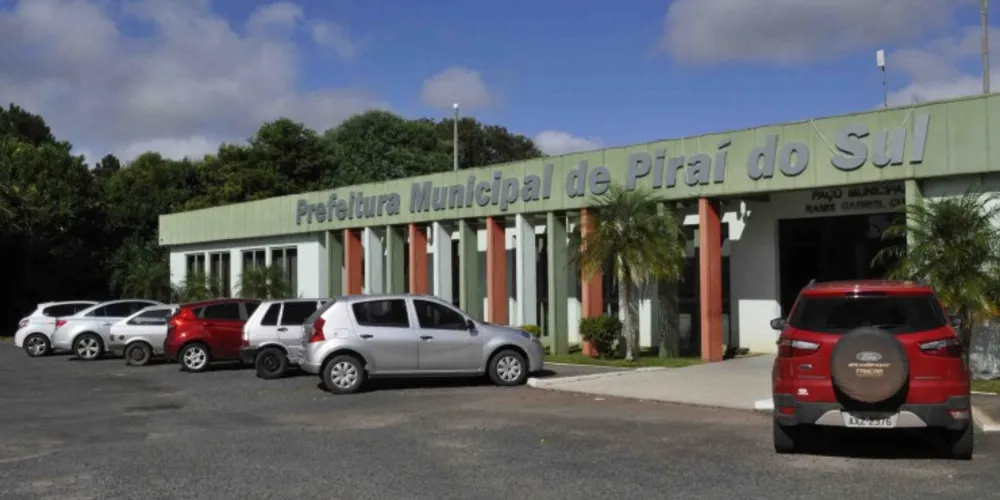 Imagem ilustrativa da imagem Servidores de Piraí do Sul recebem reposição salarial